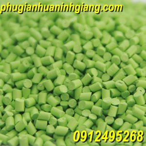 Hạt nhựa màu xanh lá nhạt - Công Ty TNHH Công Nghệ Và Thiết Bị Ninh Giang